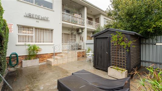 Apartment For Sale in Stellenbosch Central, Stellenbosch, Western Cape - M127444