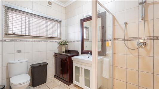 Apartment For Sale in Stellenbosch Central, Stellenbosch, Western Cape - M127444
