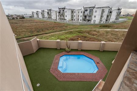 False - Apartment For Sale in Whispering Pines, Gordons Bay Central, Gordons Bay, Western Cape - M127442