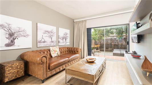 Apartment For Sale in Stellenbosch Central, Stellenbosch, Western Cape - M127445
