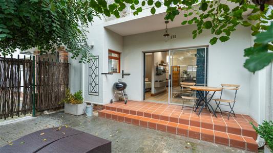 Apartment For Sale in Stellenbosch Central, Stellenbosch, Western Cape - M127445