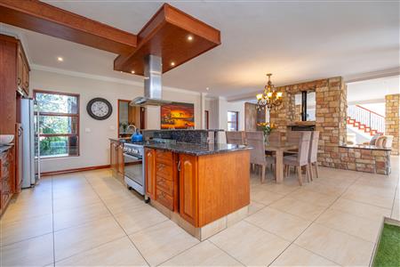 False - House For Sale in Fourways, Sandton, Gauteng - M127449