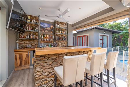 False - House For Sale in Fourways, Sandton, Gauteng - M127449