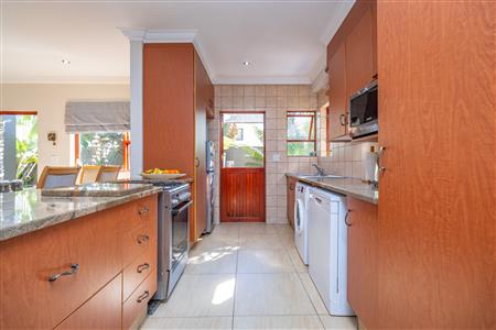 False - House For Sale in Fourways, Sandton, Gauteng - M127449