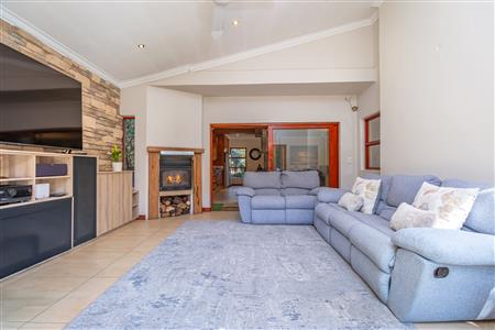 False - House For Sale in Fourways, Sandton, Gauteng - M127449
