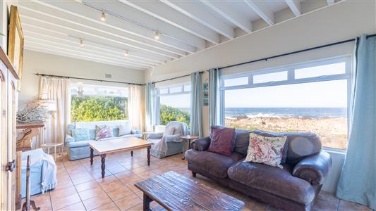 House For Sale in Sunny Seas Estate, Bettys Bay, Western Cape - M127457
