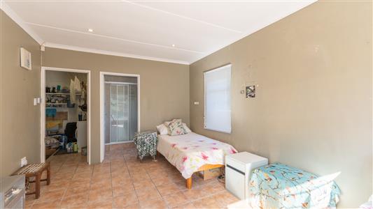 House For Sale in Sunny Seas Estate, Bettys Bay, Western Cape - M127457