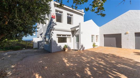 House For Sale in Sunny Seas Estate, Bettys Bay, Western Cape - M127457