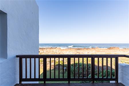House For Sale in Sunny Seas Estate, Bettys Bay, Western Cape - M127457