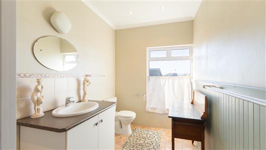 House For Sale in Sunny Seas Estate, Bettys Bay, Western Cape - M127457