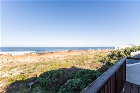 House For Sale in Sunny Seas Estate, Bettys Bay, Western Cape - M127457