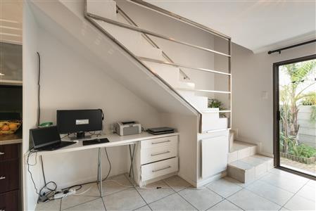 False - Townhouse Unavailable in Vredenberg, Bellville, Western Cape - M113213