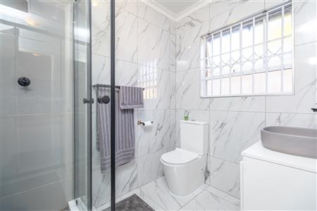 House For Sale in Fourways, Sandton, Gauteng - M127474