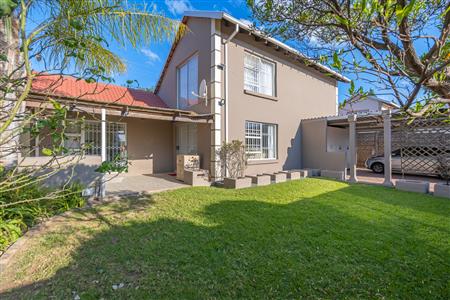 House For Sale in Fourways, Sandton, Gauteng - M127474