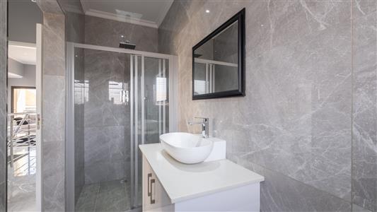 False - Townhouse For Sale in Izinga Estate, Umhlanga, KwaZulu Natal - M127464