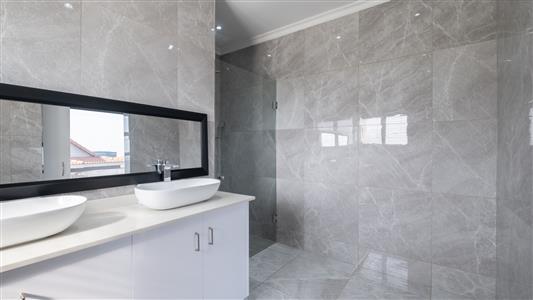 False - Townhouse For Sale in Izinga Estate, Umhlanga, KwaZulu Natal - M127464
