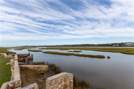 House For Sale in Stilbaai Oos, Stilbaai, Western Cape - M122067