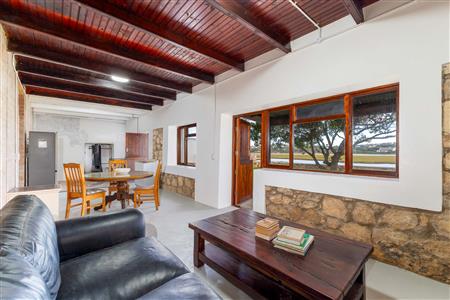 House For Sale in Stilbaai Oos, Stilbaai, Western Cape - M122067