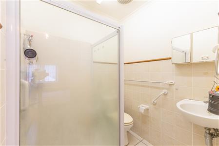 Townhouse For Sale in Stellenbosch Central, Stellenbosch, Western Cape - M127459
