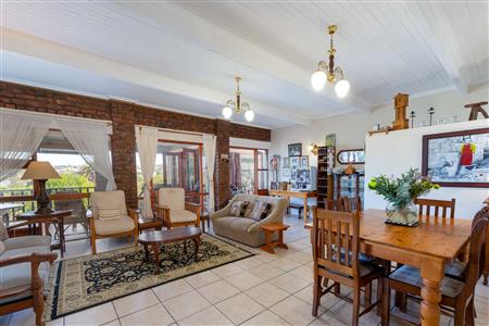 House For Sale in Stilbaai Oos, Stilbaai, Western Cape - M127467