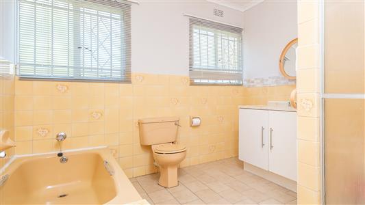House For Sale in Randpark Ridge, Randburg, Gauteng - M127462