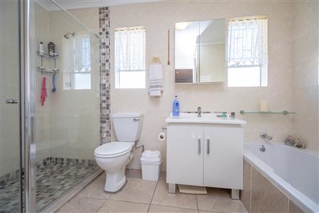 False - Townhouse For Sale in Randpark Ridge, Randburg, Gauteng - M127463