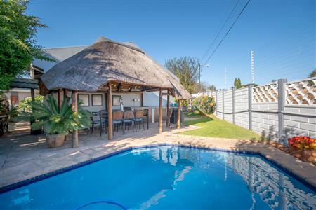 False - Townhouse For Sale in Randpark Ridge, Randburg, Gauteng - M127463