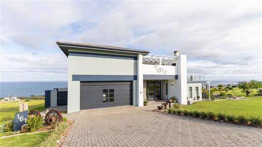 House For Sale in Le Grand Estate, George, Western Cape - M127487