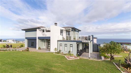 House For Sale in Le Grand Estate, George, Western Cape - M127487