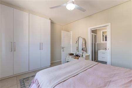 Apartment For Sale in Manor Estates, Ballito, KwaZulu Natal - M127490