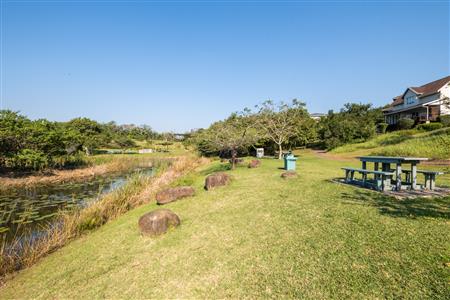 Apartment For Sale in Manor Estates, Ballito, KwaZulu Natal - M127490