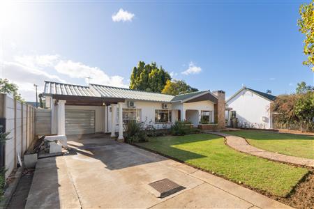 House For Sale in Robertson, Western Cape - M127493