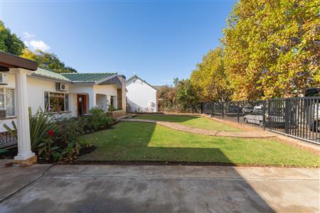 House For Sale in Robertson, Western Cape - M127493
