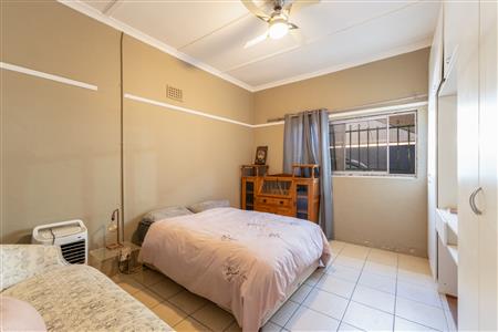 False - House Unavailable in Strand North, Strand, Western Cape - M127486