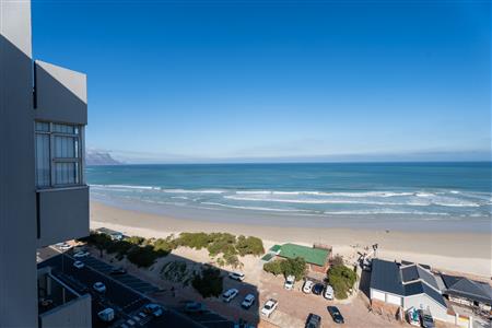 Apartment To Rent in Strand North, Strand, Western Cape - M127479