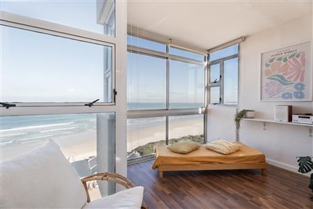 Apartment To Rent in Strand North, Strand, Western Cape - M127479