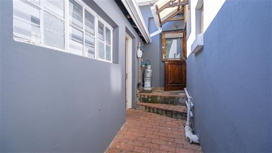 House To Rent in Fontainebleau, Randburg, Gauteng - M127484
