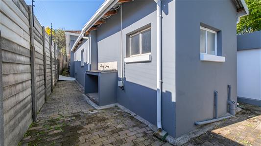 House To Rent in Fontainebleau, Randburg, Gauteng - M127484