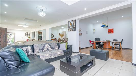 House To Rent in Fontainebleau, Randburg, Gauteng - M127484