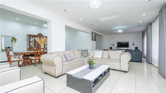 House To Rent in Fontainebleau, Randburg, Gauteng - M127484
