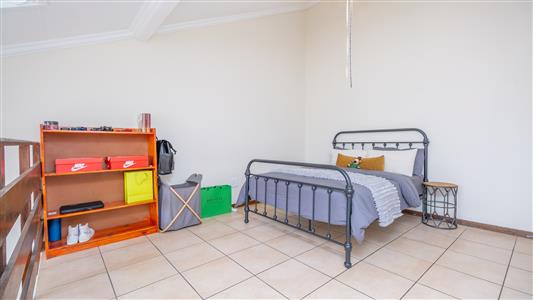 Apartment For Sale in Hillcrest, Pretoria, Gauteng - M127497
