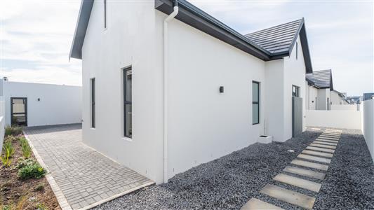False - House For Sale in Sitari Country Estate, Somerset West, Western Cape - M127503