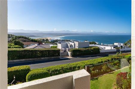 False - Apartment For Sale in Plettenberg Bay Central, Plettenberg Bay, Western Cape - M127500