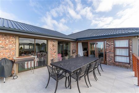 House For Sale in Rensburg Estate, Bergsig, Groot Brakrivier, Western Cape - M127514