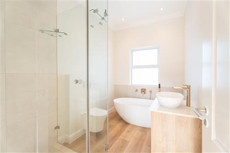 Townhouse For Sale in Stellenbosch Central, Stellenbosch, Western Cape - M127506