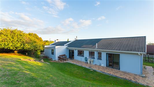 House Sold in Die Wingerd, Somerset West, Western Cape - M127504