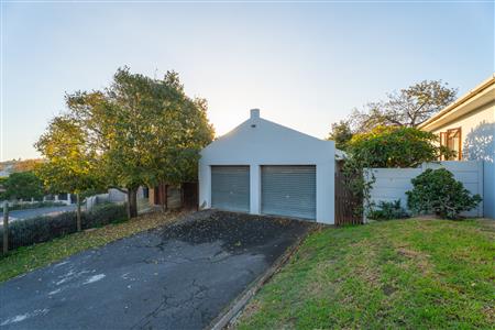 House Sold in Die Wingerd, Somerset West, Western Cape - M127504