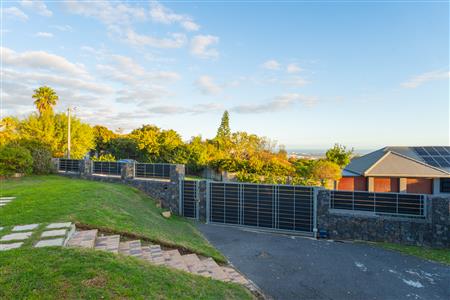 House Sold in Die Wingerd, Somerset West, Western Cape - M127504