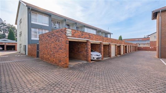 Apartment For Sale in Linden, Randburg, Gauteng - M127513