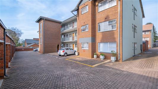 Apartment For Sale in Linden, Randburg, Gauteng - M127513
